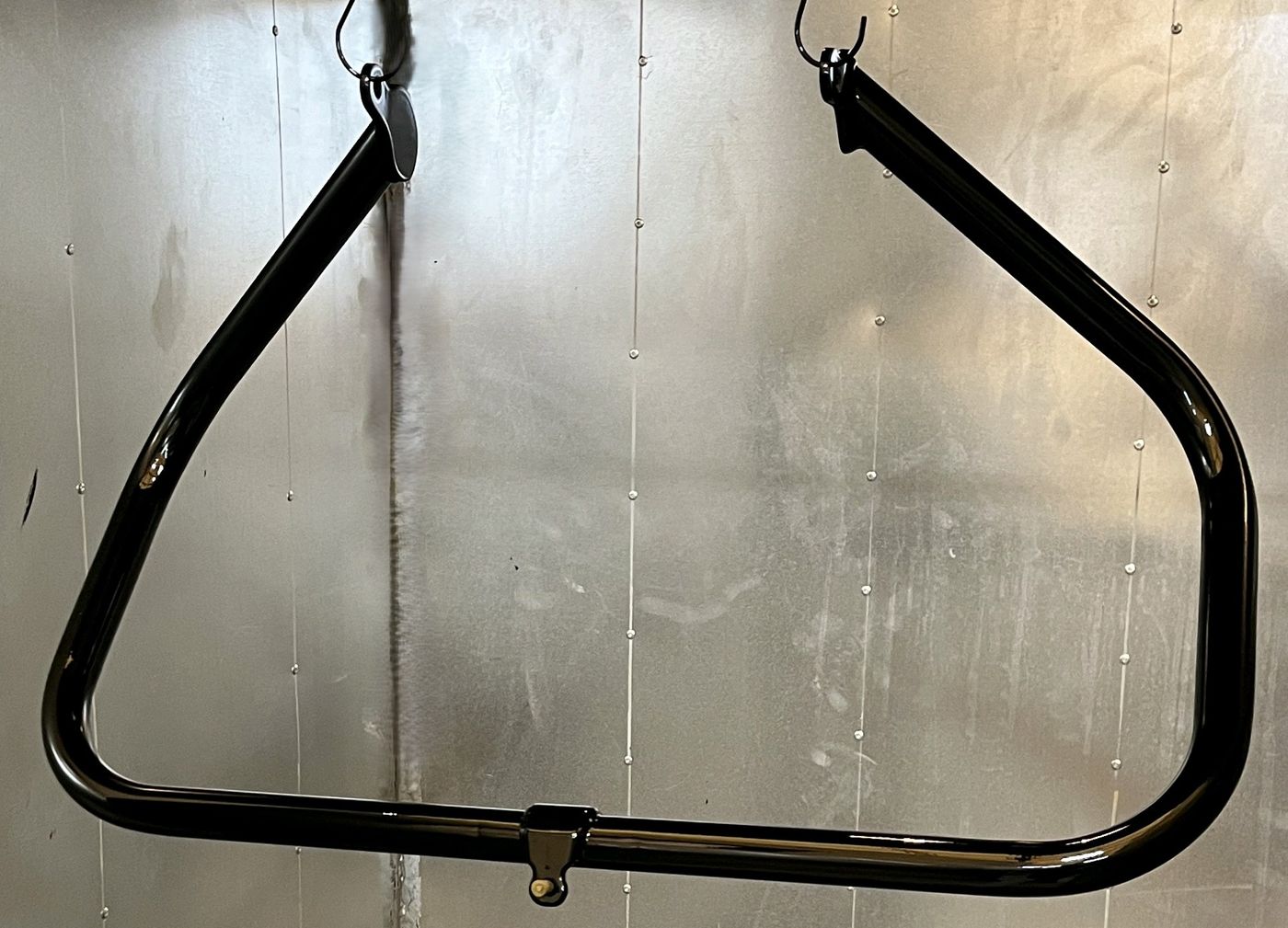 Mandrel-bent tubular steel frame in gloss black
